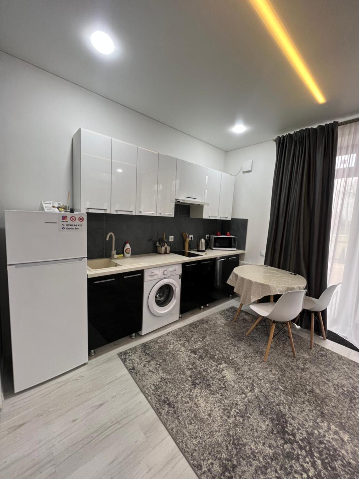 Aparthotel Edinet-Аренда Квартир Единец Exteriör bild