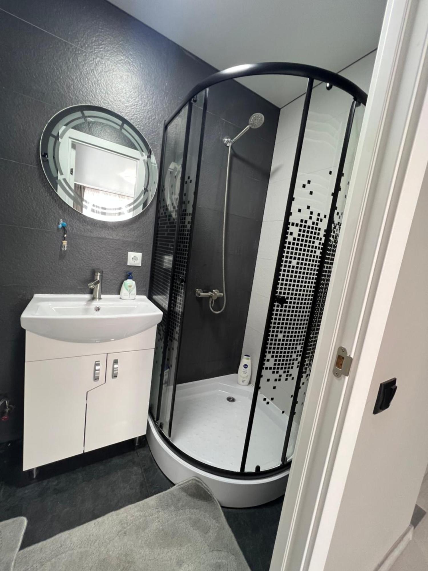 Aparthotel Edinet-Аренда Квартир Единец Exteriör bild